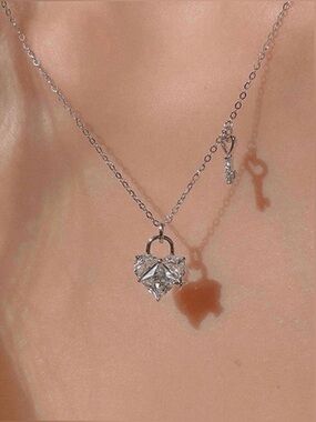 🩷 NEW 🩷 Heart Lock Pendant Necklace 🩷